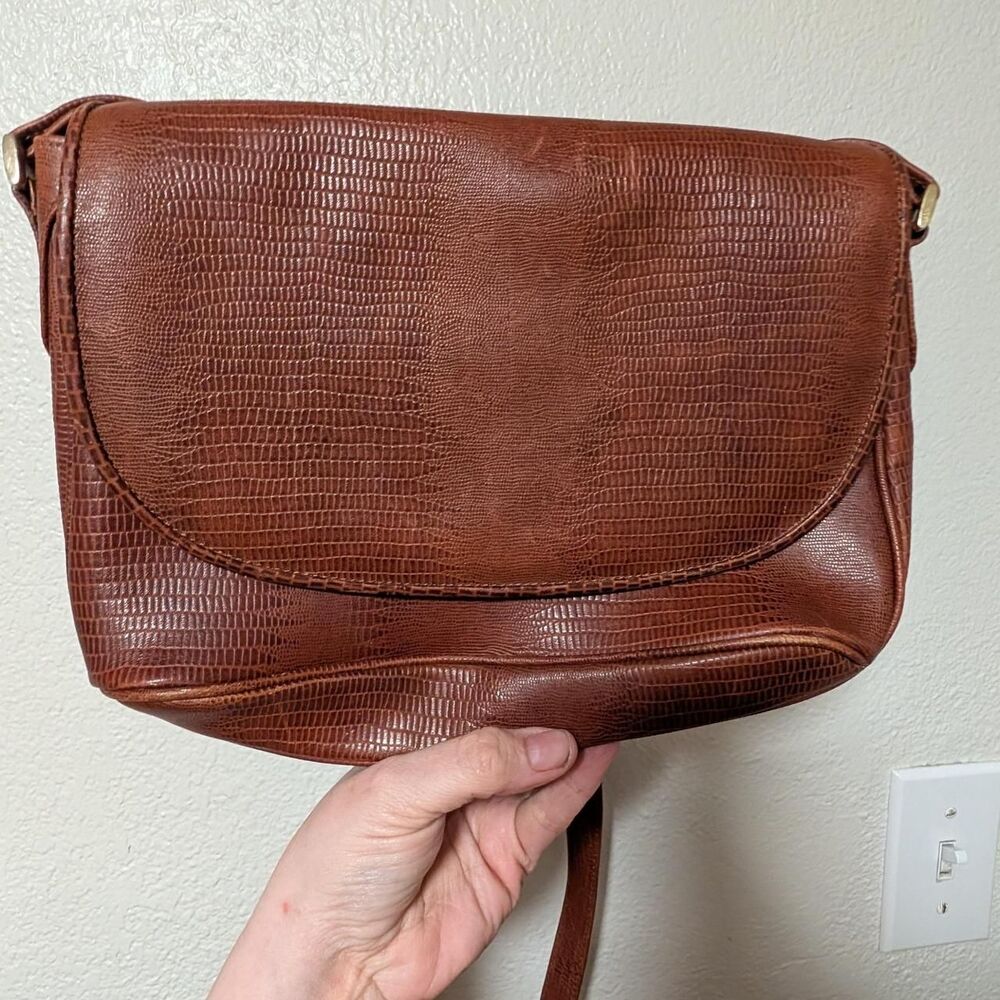 Vintage-american Women's Brown and Tan Bag